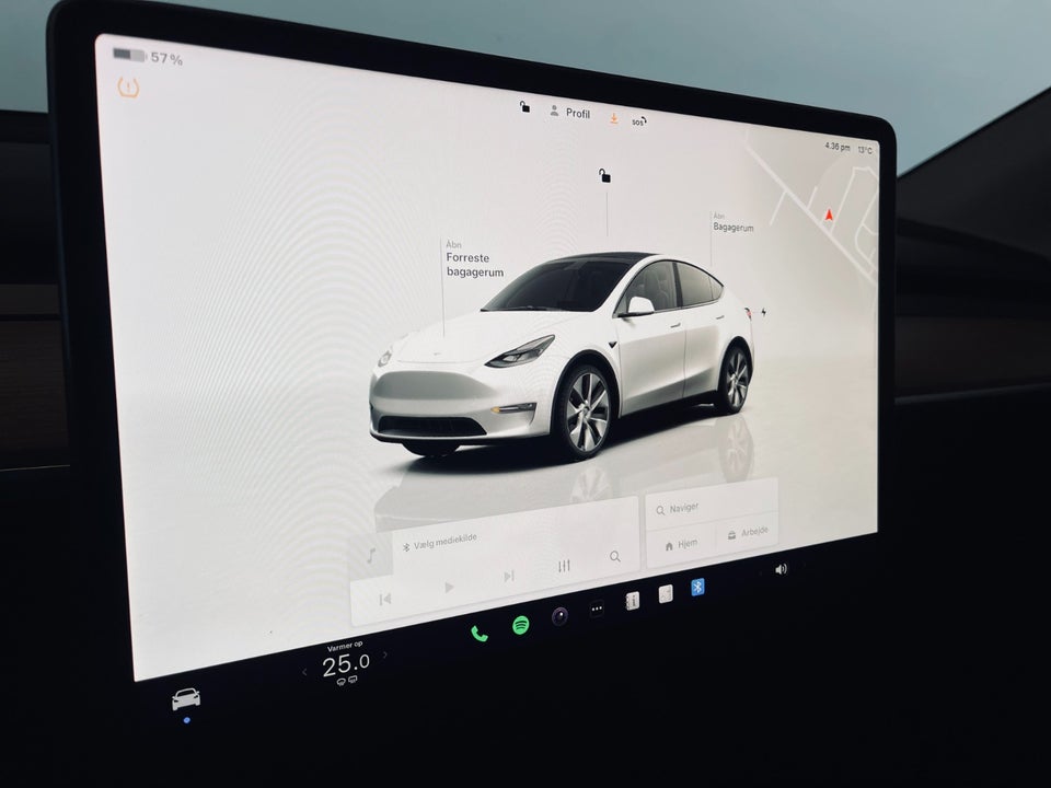 Tesla Model Y Long Range AWD 5d