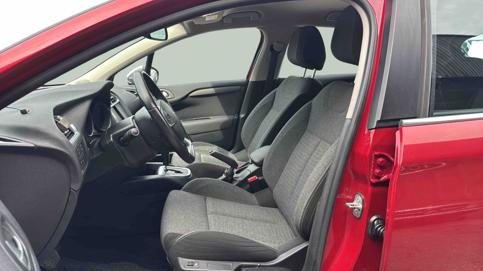 Citroën C4 1,2 PureTech 130 Feel EAT6 5d