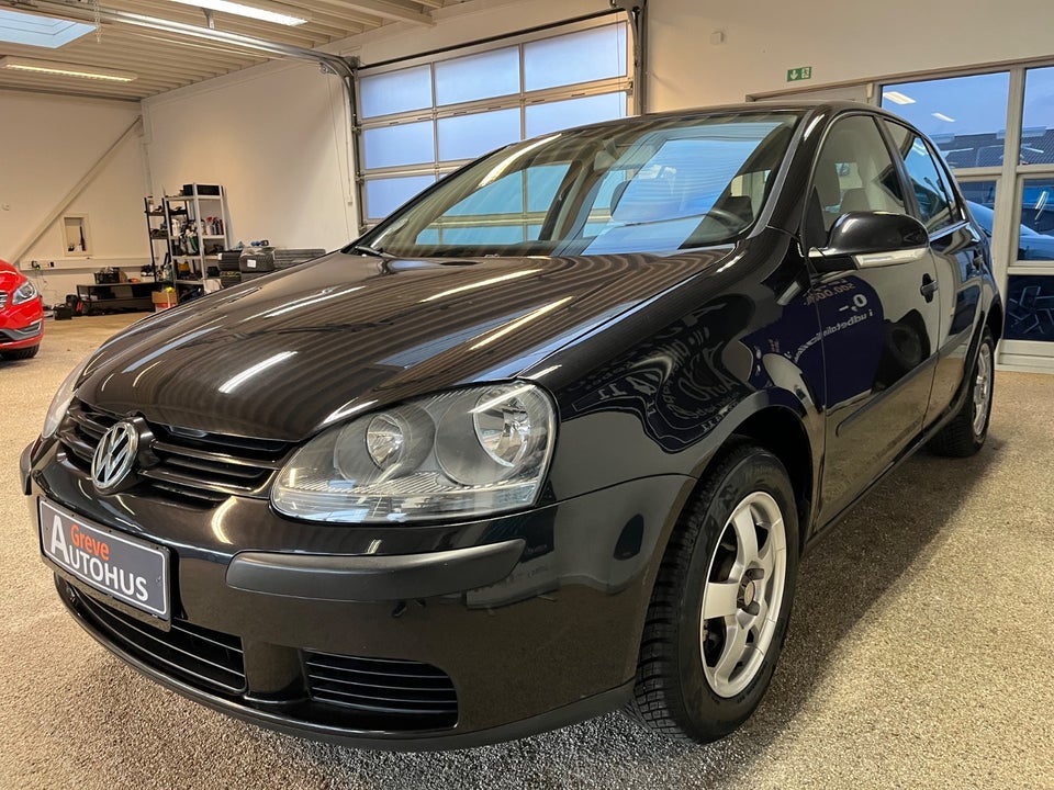 VW Golf V 1,6 FSi Trendline 5d