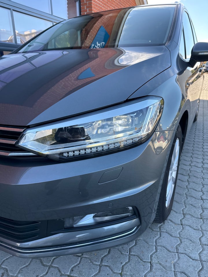 VW Touran 2,0 TDi 190 Highline DSG Van 5d