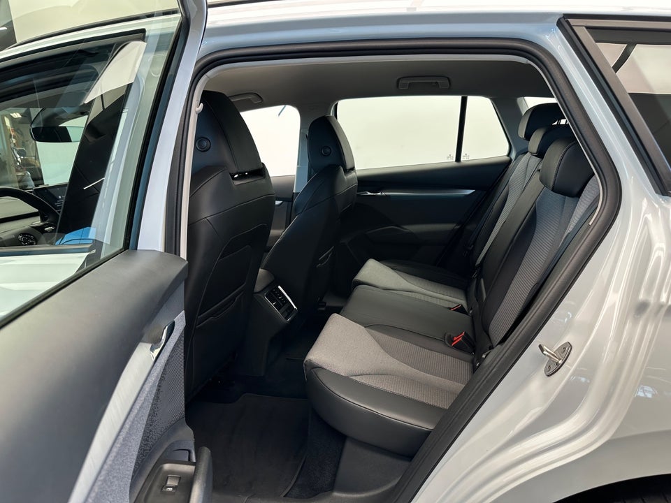 Skoda Enyaq 50 iV 5d