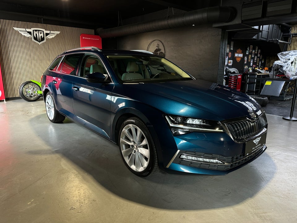 Skoda Superb 1,4 TSi iV Sportline Combi DSG 5d