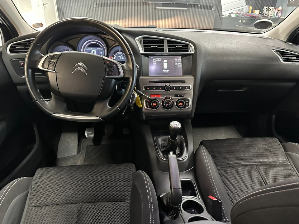 Citroën C4 1,6 BlueHDi 100 Feel Complet 5d