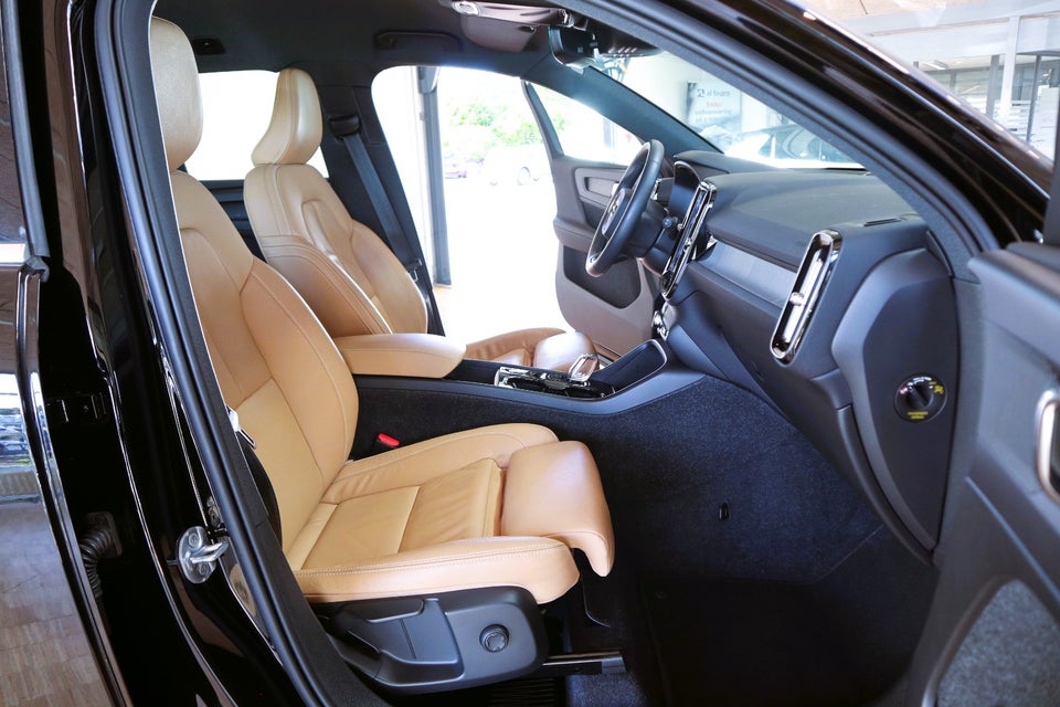 Volvo XC40 1,5 T4 ReCharge Inscription aut. 5d