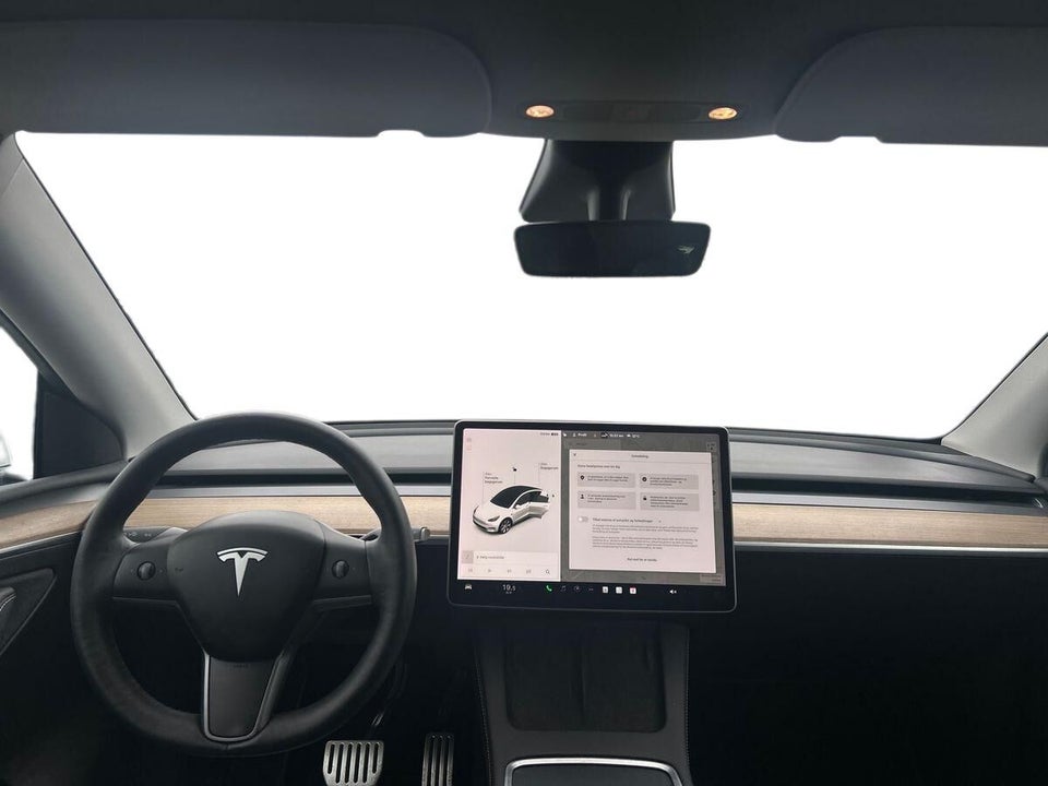 Tesla Model Y Long Range AWD 5d