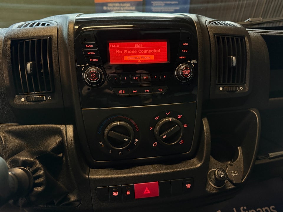 Peugeot Boxer 333 2,2 HDi 150 Kassevogn L3H2