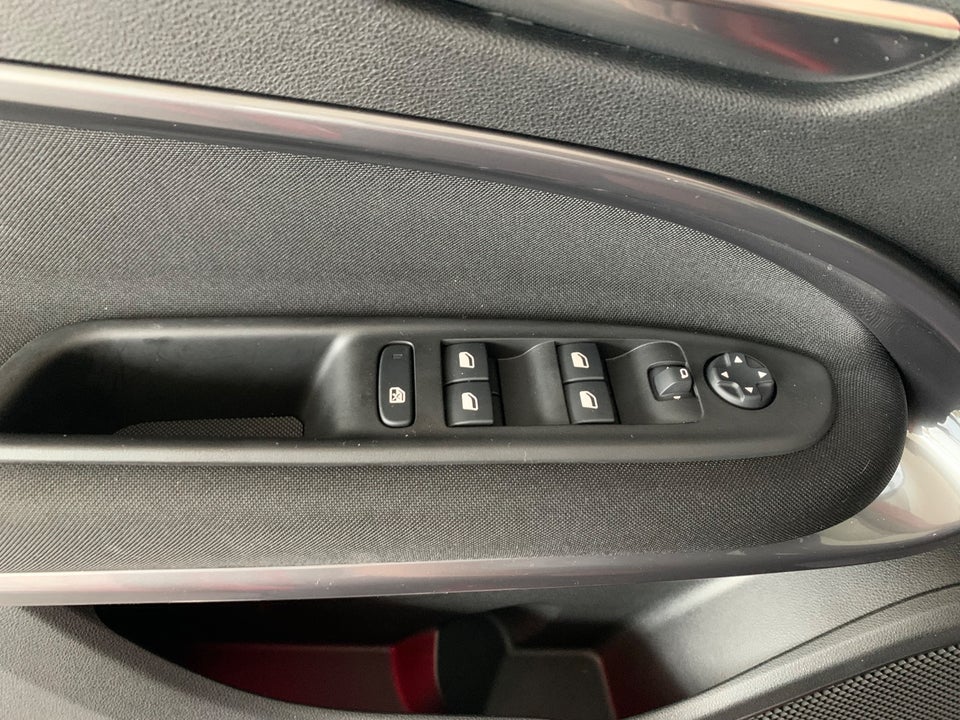 Fiat 600e 54 (RED) 5d