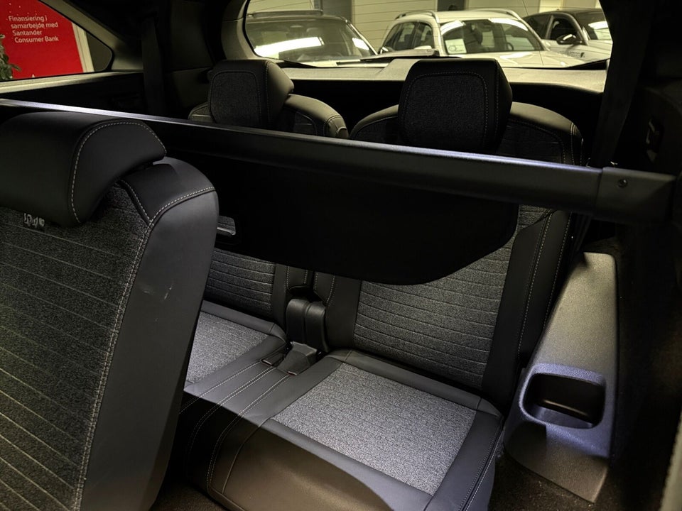 Peugeot e-5008 77 Allure 7prs 5d