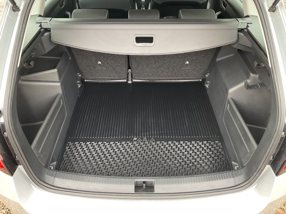 Skoda Fabia 1,0 TSi 110 Ambition Combi DSG 5d