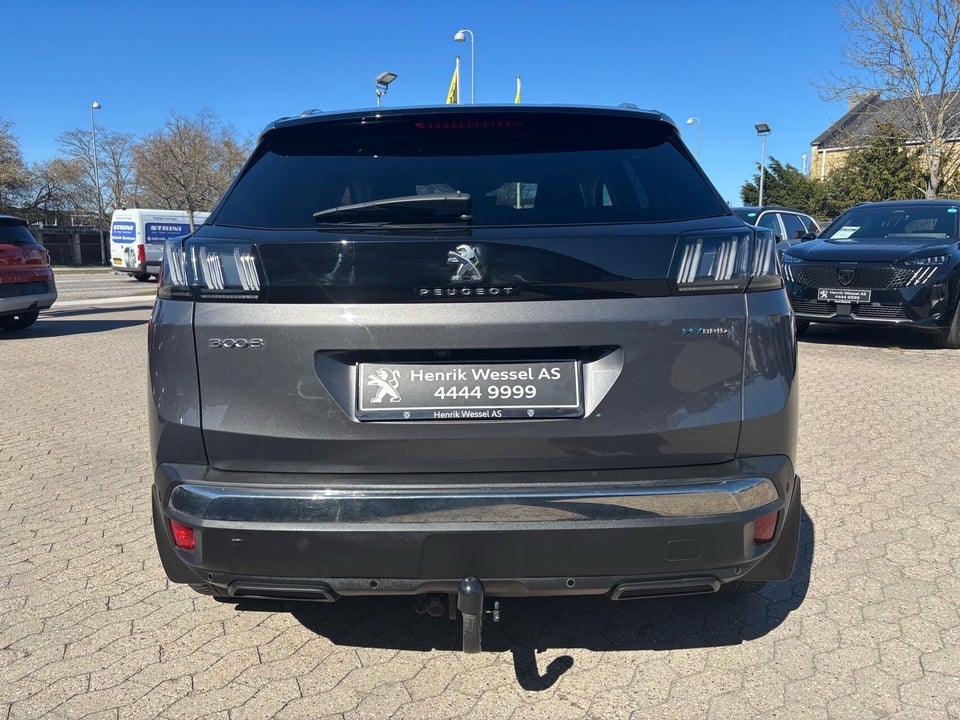 Peugeot 3008 1,6 Hybrid First Selection EAT8 5d