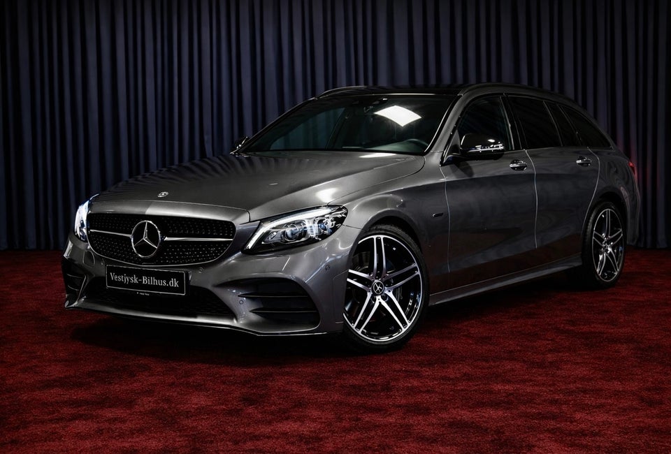 Mercedes C300 de 2,0 AMG Line stc. aut. 5d