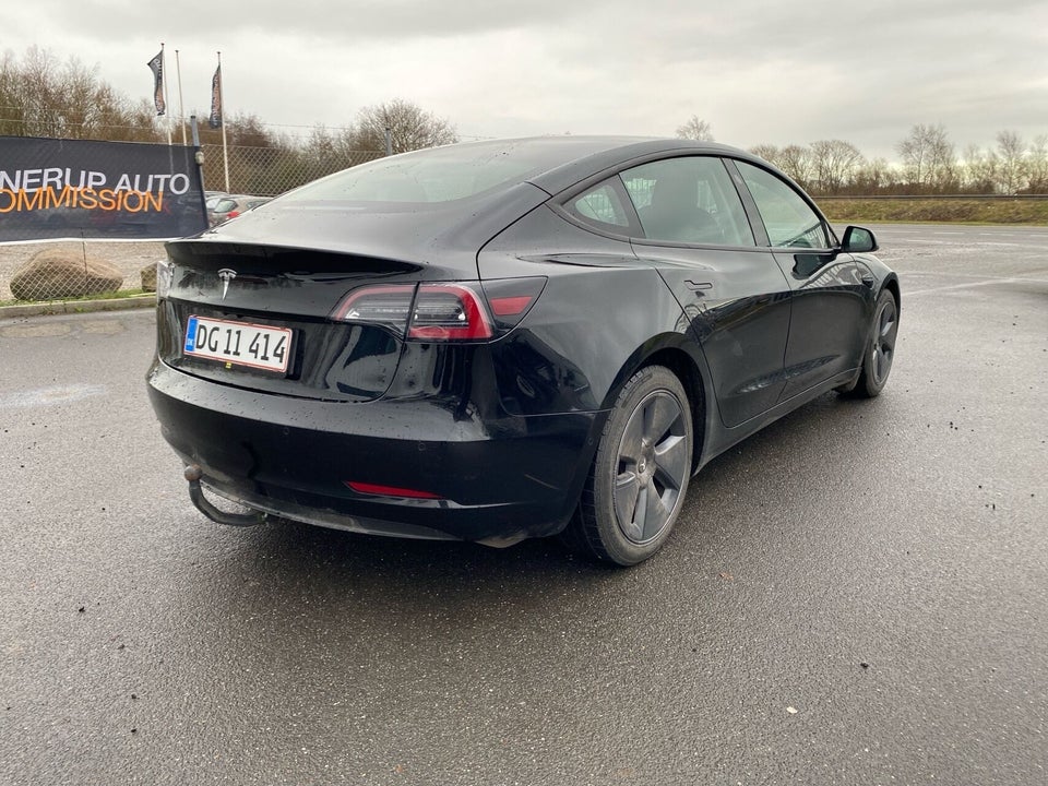 Tesla Model 3 Long Range AWD 4d