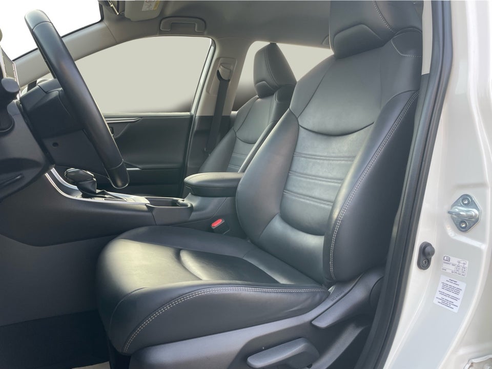 Toyota RAV4 2,0 T3 Comfort e-CVT 5d