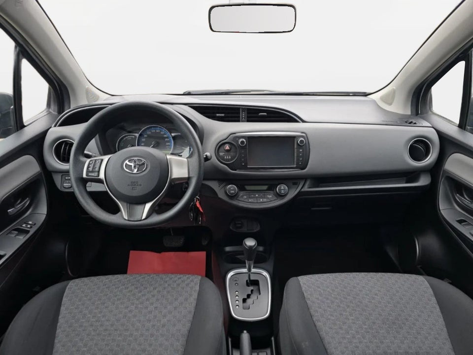 Toyota Yaris 1,5 Hybrid H1 e-CVT 5d