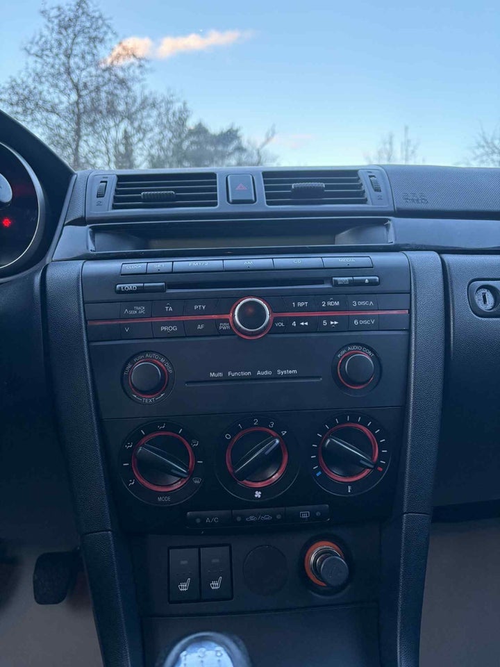 Mazda 3 1,6 Advance 5d