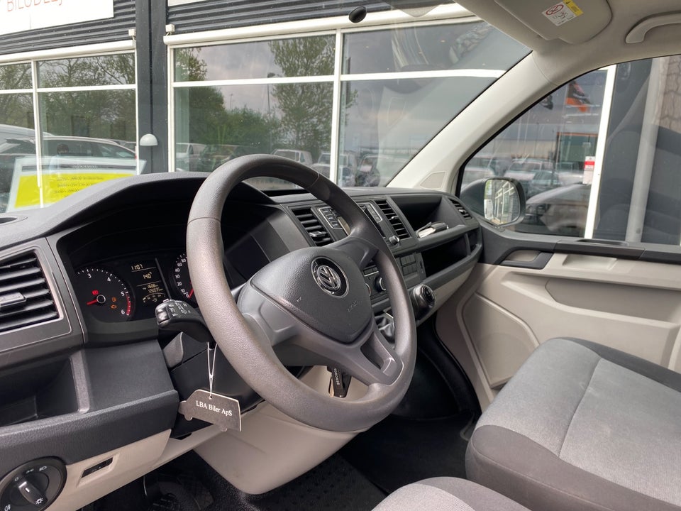 VW Transporter 2,0 TDi 102 Mandskabsvogn 5d