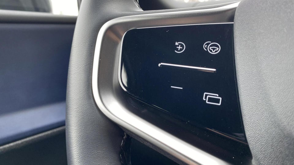 Volvo EX30 Extended Range Plus 5d