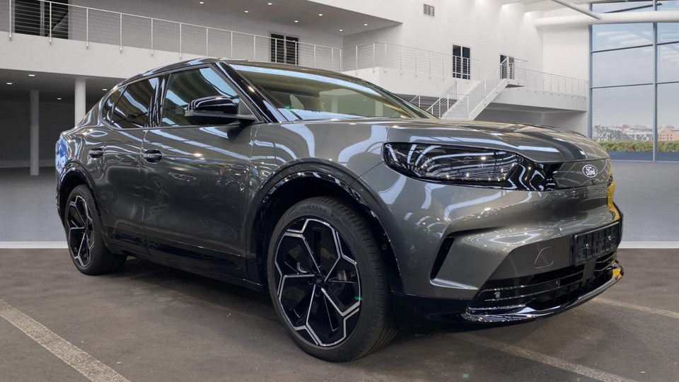 Ford Capri 77 Premium Extended Range 5d