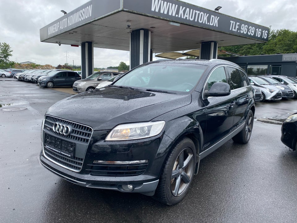 Audi Q7 3,0 TDi quattro Tiptr. Van 5d