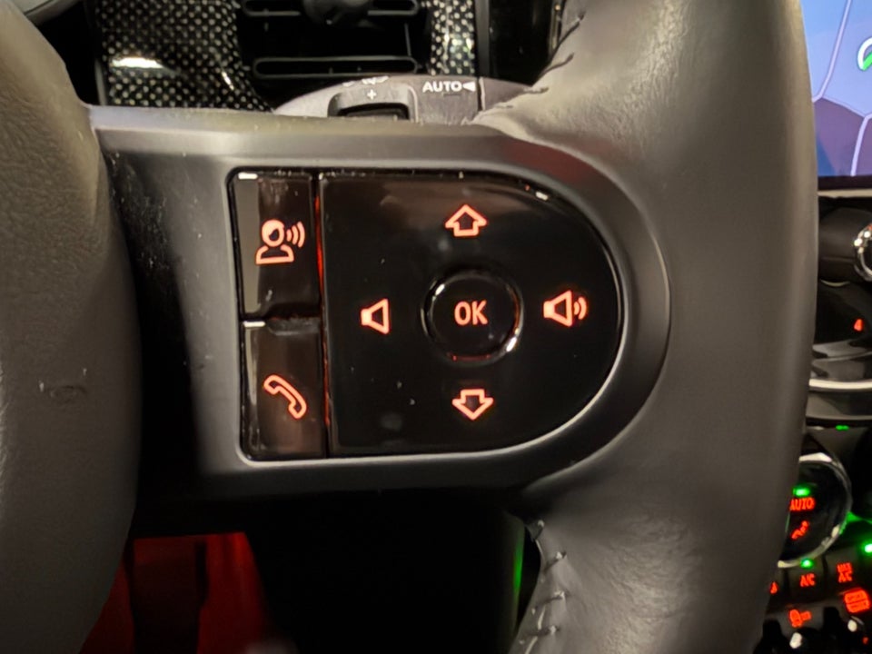 MINI Cooper SE Classic Trim 3d