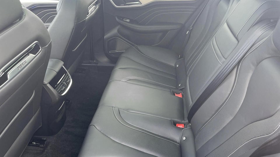 MG Marvel R Performance 5d