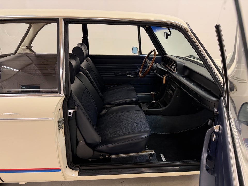 BMW 2002 2,0  2d