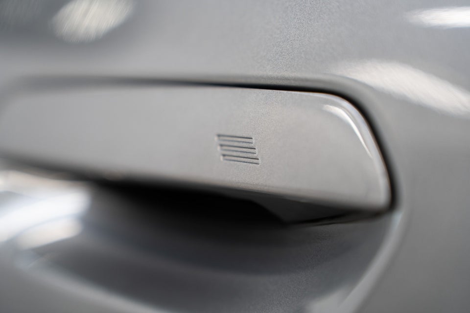 BMW iX2 eDrive20 5d