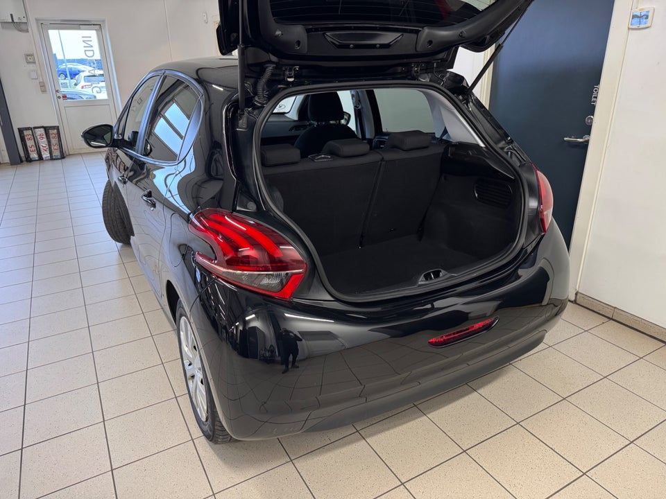 Peugeot 208 1,2 VTi 82 Active 5d