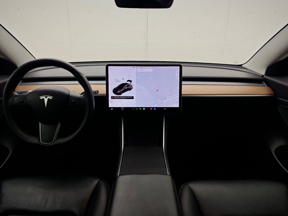 Tesla Model 3 Standard Range+ RWD 4d