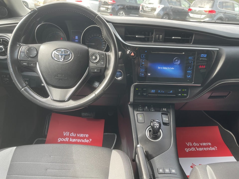 Toyota Auris 1,8 Hybrid H2 Spirit Touring Sports CVT 5d