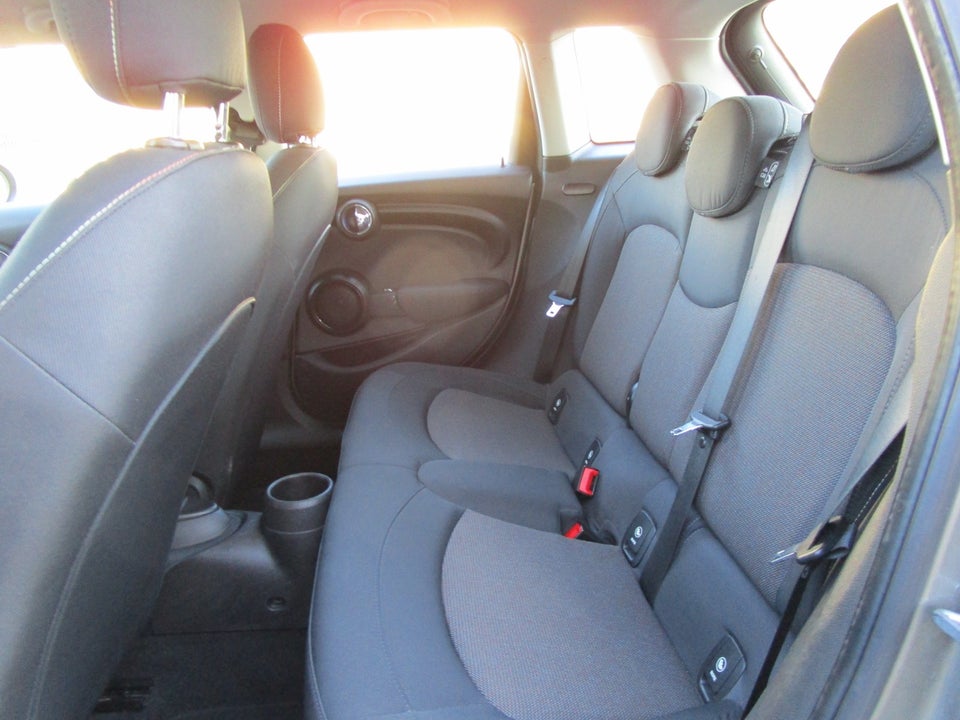 MINI Cooper 1,5 Essential aut. 5d