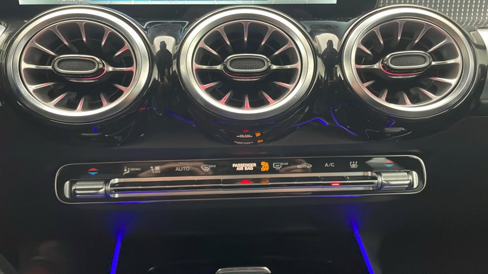 Mercedes EQB300 4Matic 5d