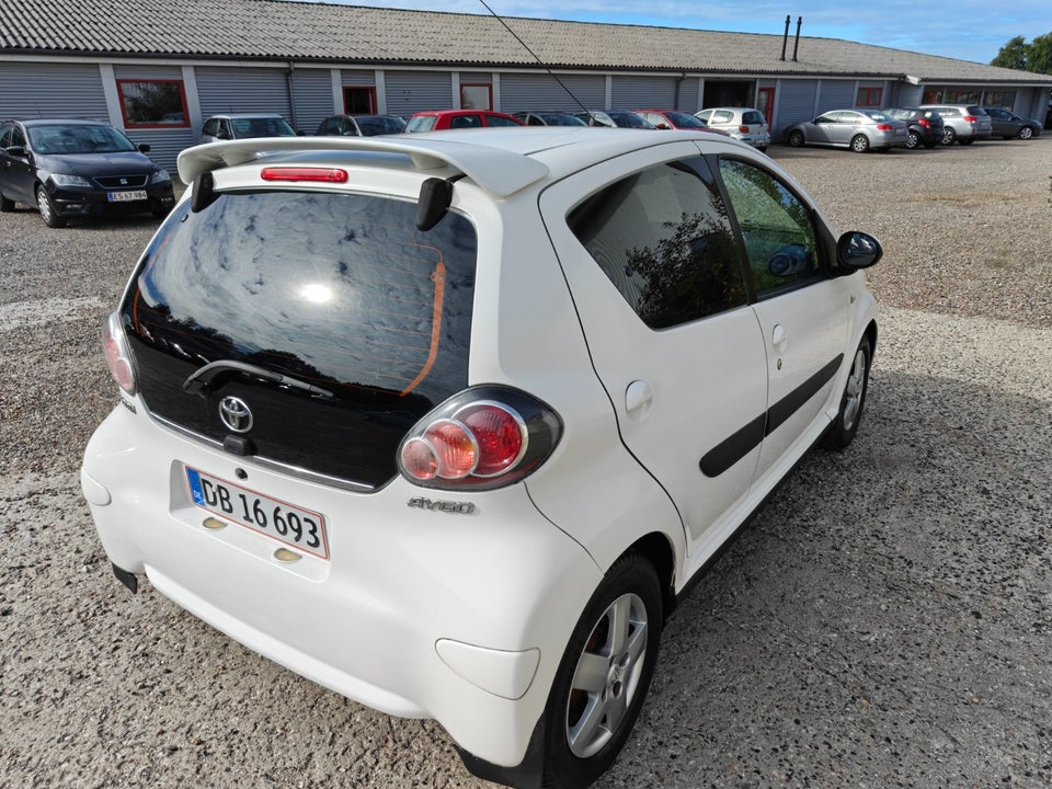 Toyota Aygo 1,0 Plus 5d
