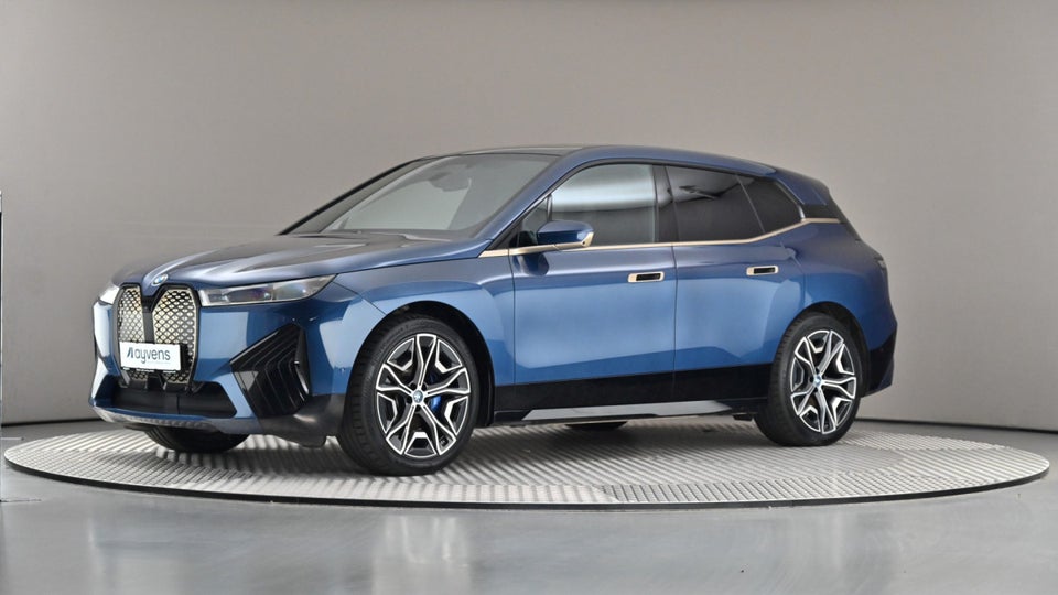 BMW iX xDrive50 Fully Charged 5d