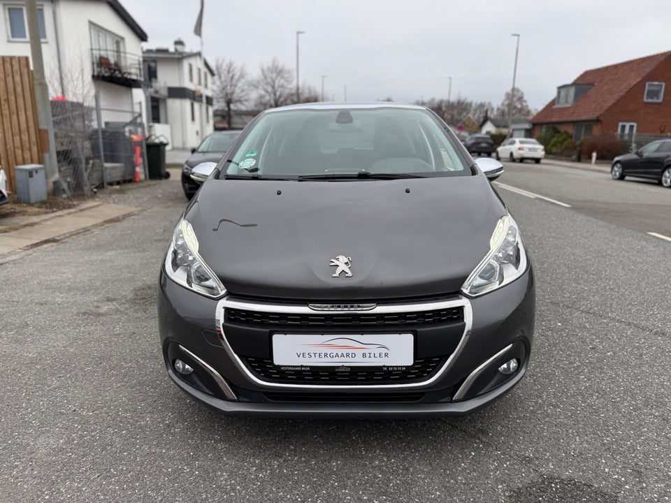 Peugeot 208 1,5 BlueHDi 100 Allure Sky 5d