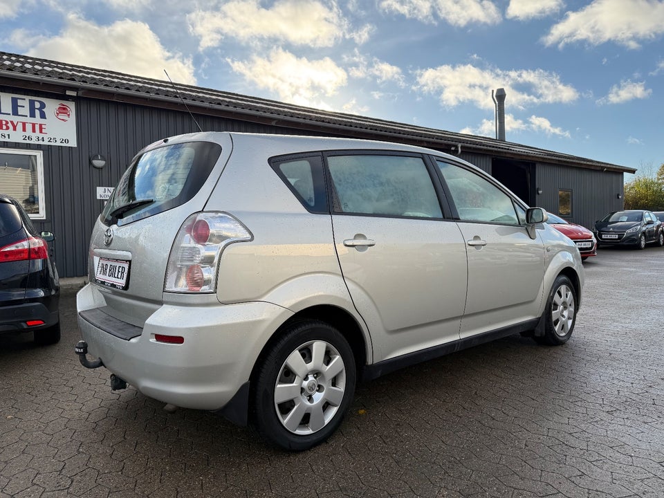 Toyota Corolla Verso 1,6 VVT-i Terra 5d