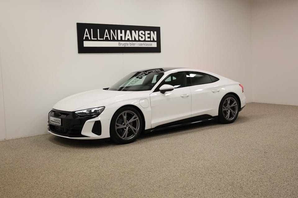 Audi e-tron GT quattro 4d