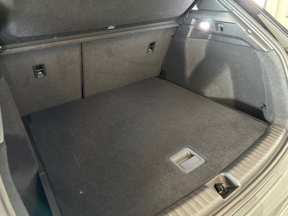 Audi Q4 e-tron 40 S-line 5d