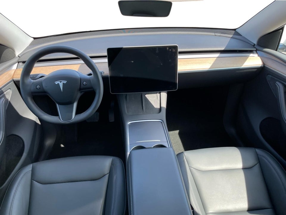 Tesla Model Y Long Range AWD 5d