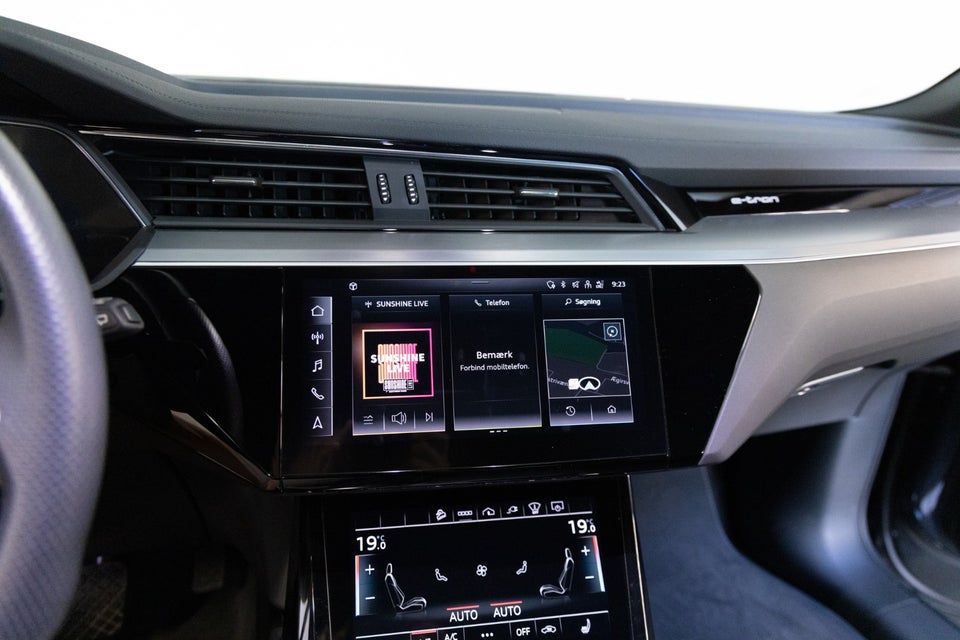 Audi e-tron 55 S-line quattro 5d