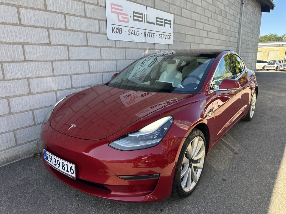 Tesla Model 3 Long Range AWD 4d