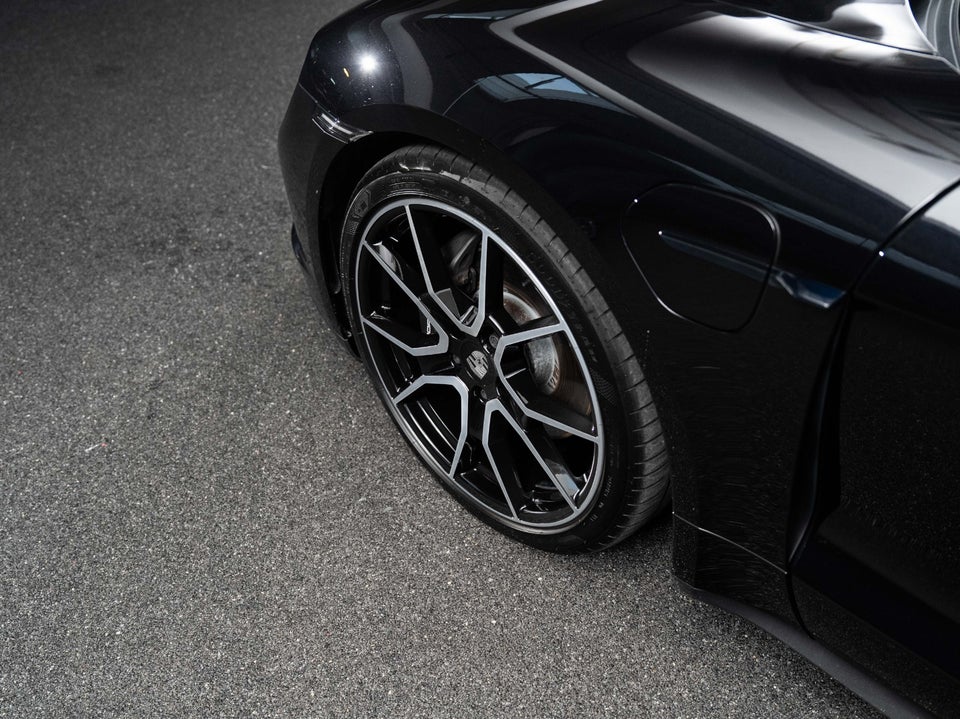 Porsche Taycan Performance+ Sport Turismo 5d