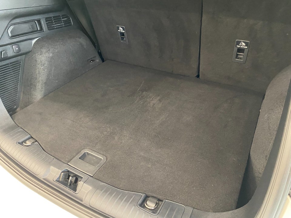 Ford Kuga 2,5 PHEV ST-Line X CVT 5d