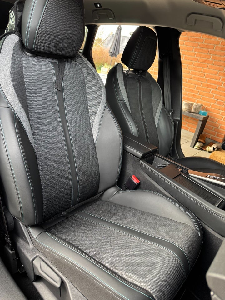 Peugeot 308 1,2 PureTech 130 Allure Pack SW EAT8 5d