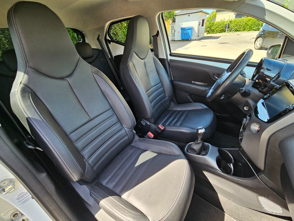Toyota Aygo 1,0 VVT-i x-cellence 5d