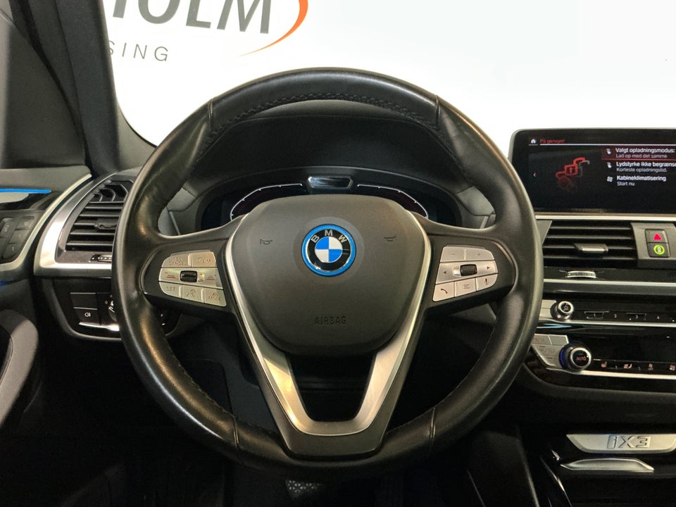 BMW iX3 Charged 5d