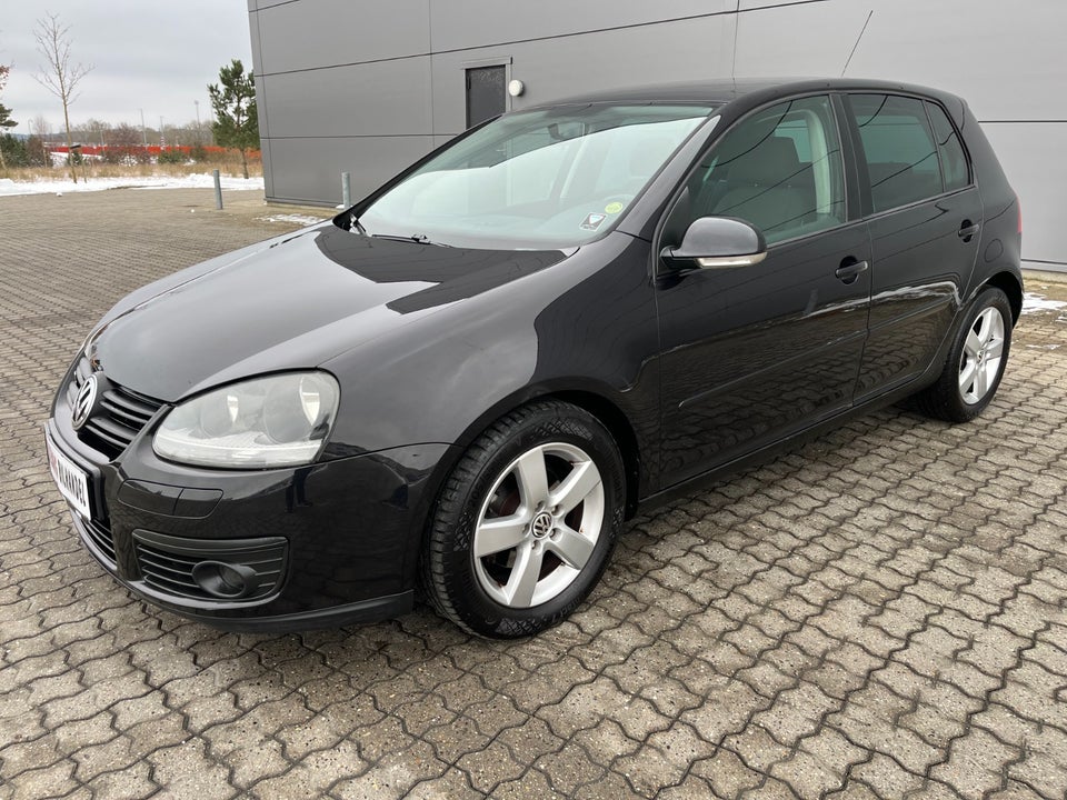 VW Golf V 1,6 GT Sport 5d