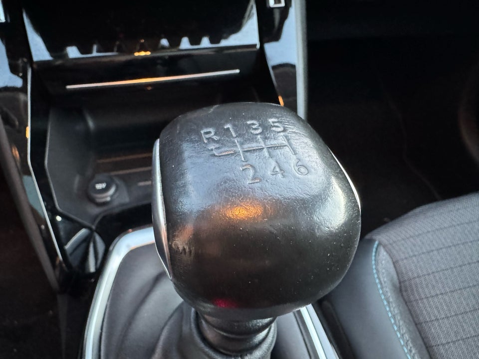 Peugeot 208 1,2 PureTech 100 Edition:210+ 5d