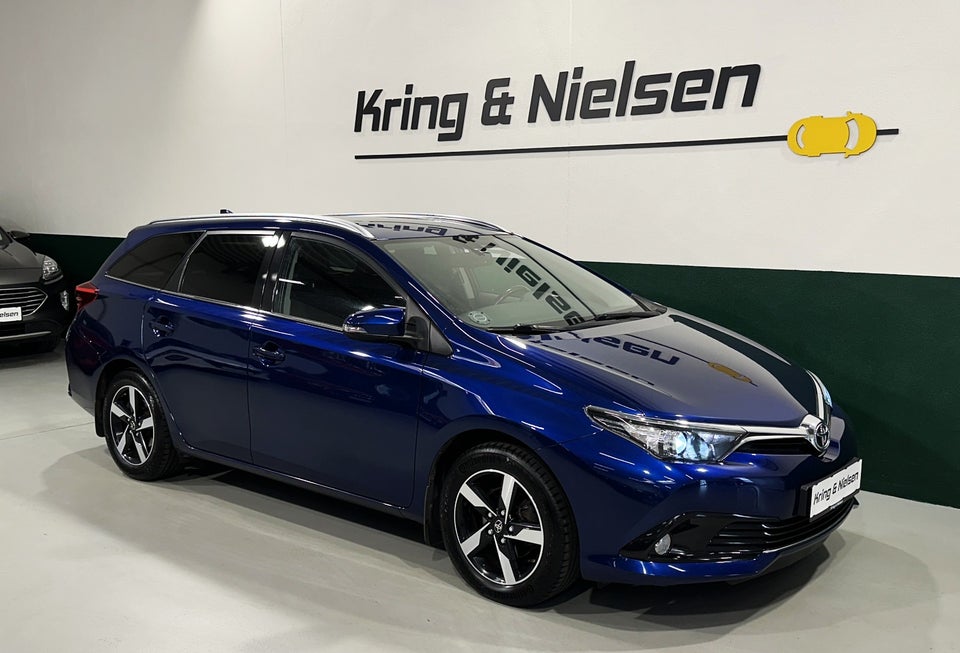 Toyota Auris 1,2 T T2 Touring Sports 5d