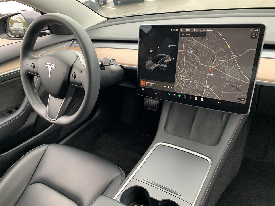 Tesla Model 3 RWD 4d